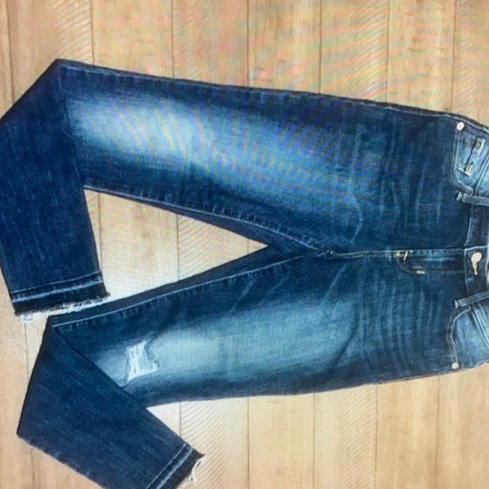 Old navy pockstar high rise distressed skinny jeans